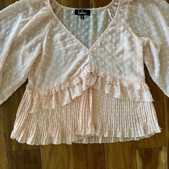 Lulu’s Thrills and Frills Blush Pink Swiss Dot Ruffled Long Sleeve Blouse XS - Picture 3 of 5